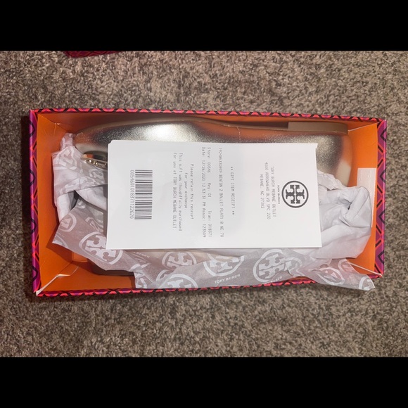 Brand New Never Worn Tory Burch Flats - Picture 3 of 7